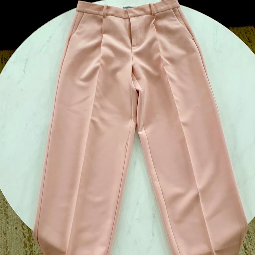 Crop, wide leg quality light pink pleated pants